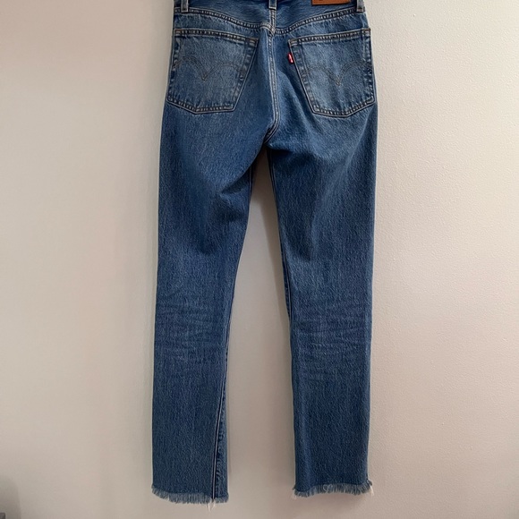 Levi 501 jeans frayed ends - Picture 4 of 4